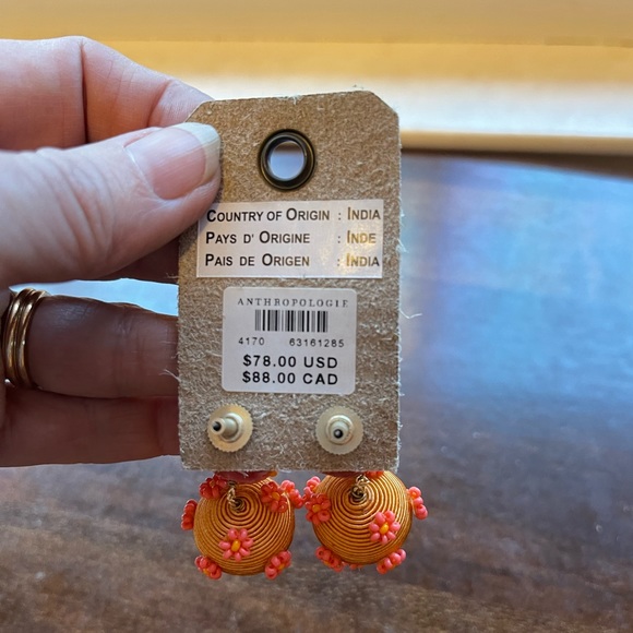 Suzanna Dai stunning designer earrings; NWT silk, bead, and gold plated posts - Picture 4 of 12